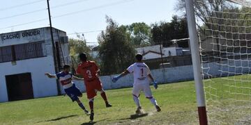 Agustín Lezcano convierte para Rosario