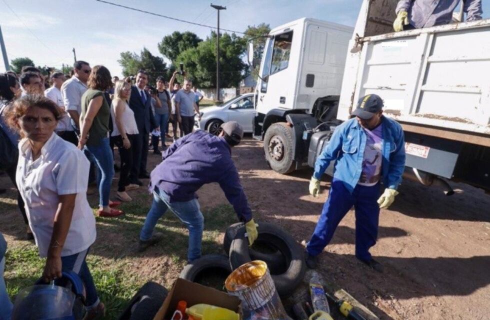 Dengue: operativo de limpieza y descacharrado en Fontana