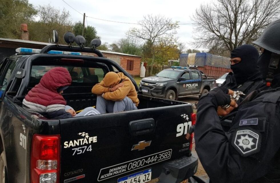 Venado Tuerto: tres detenidos y drogas secuestrada tras un allanamiento en un bunker
