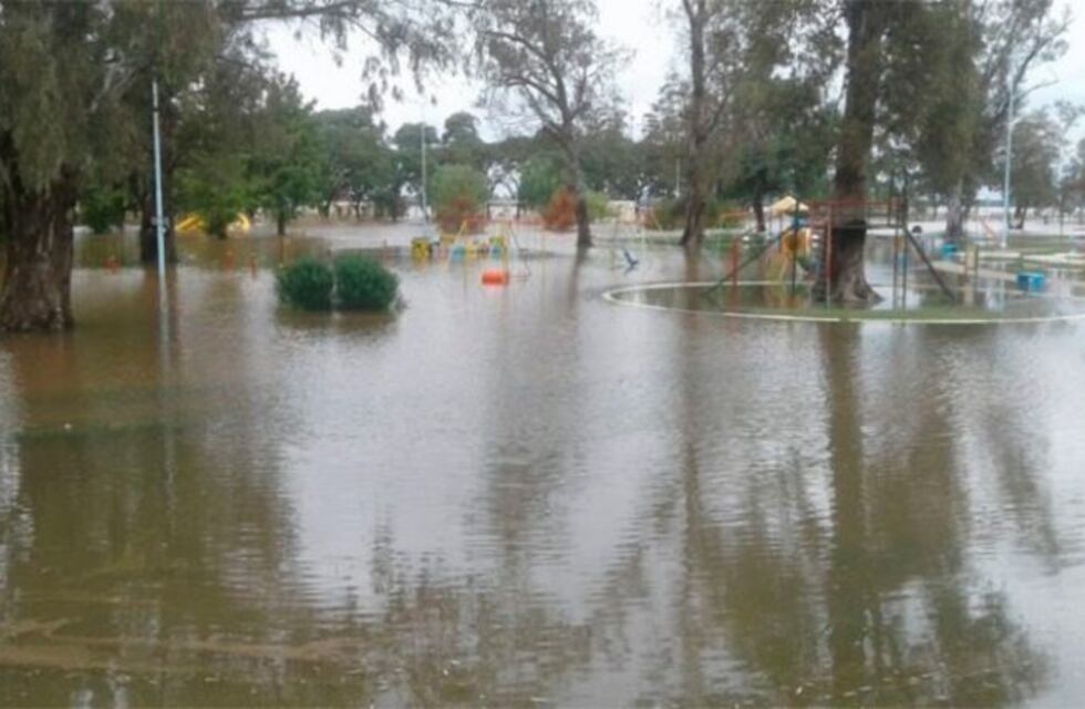 Concordia: evacuan a más de 200 familias por la crecida del río Uruguay