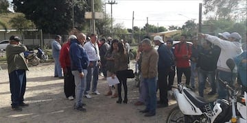 Asamblea en el Canchón Municipal de Campo Santo\u002E (Web)
