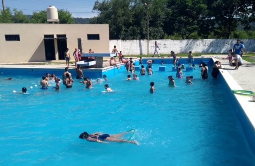 Inició la temporada de pileta en el predio de Luz y Fuerza