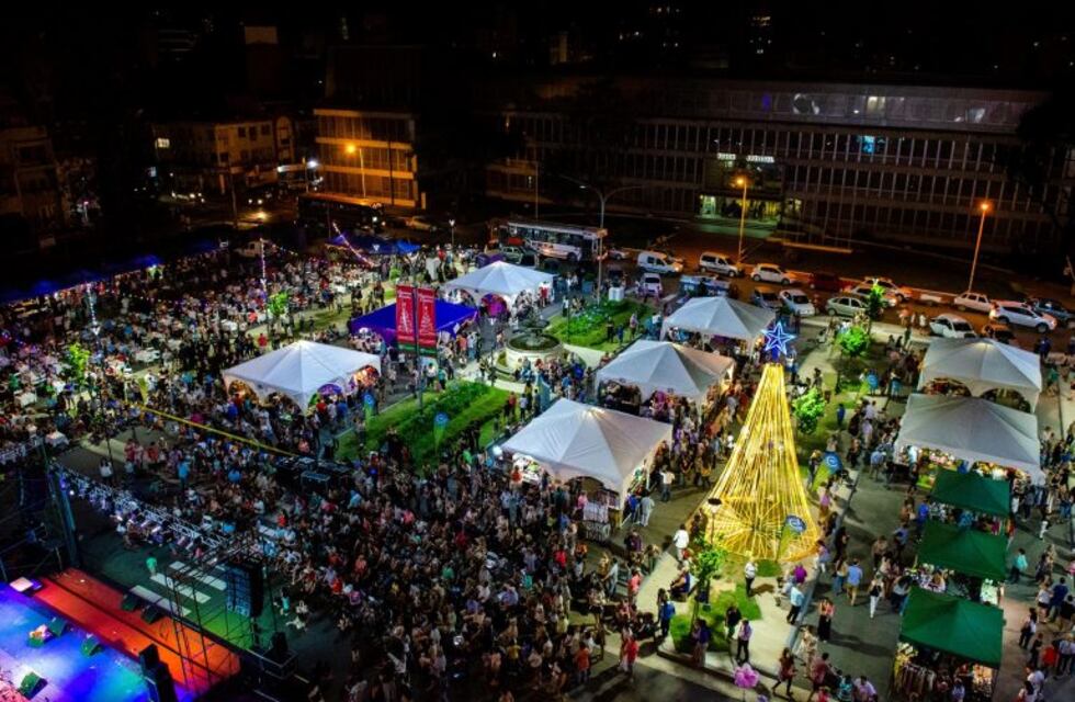 Vuelve la Feria Navideña a la Plaza Mansilla