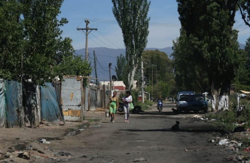 ¿Cómo sobreviven al intenso frío los que menos tienen?