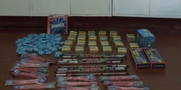 Decomisaron pirotecnia en Montecarlo