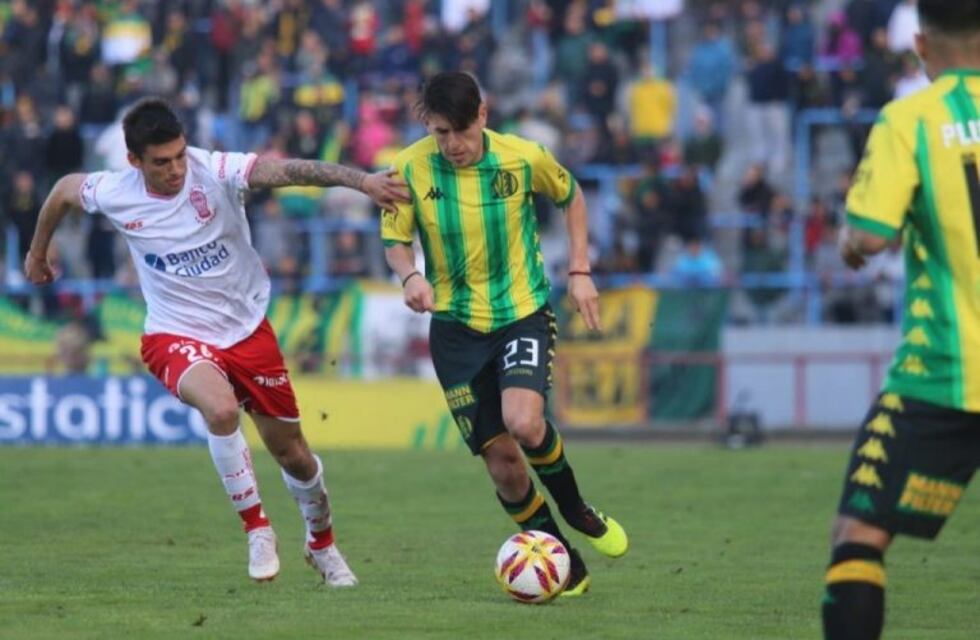 Lucas Villalba renovó con Aldosivi y Ramón Martínez ya está a disposición