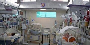 El bebé abandonado se recupera lentamente\u002E