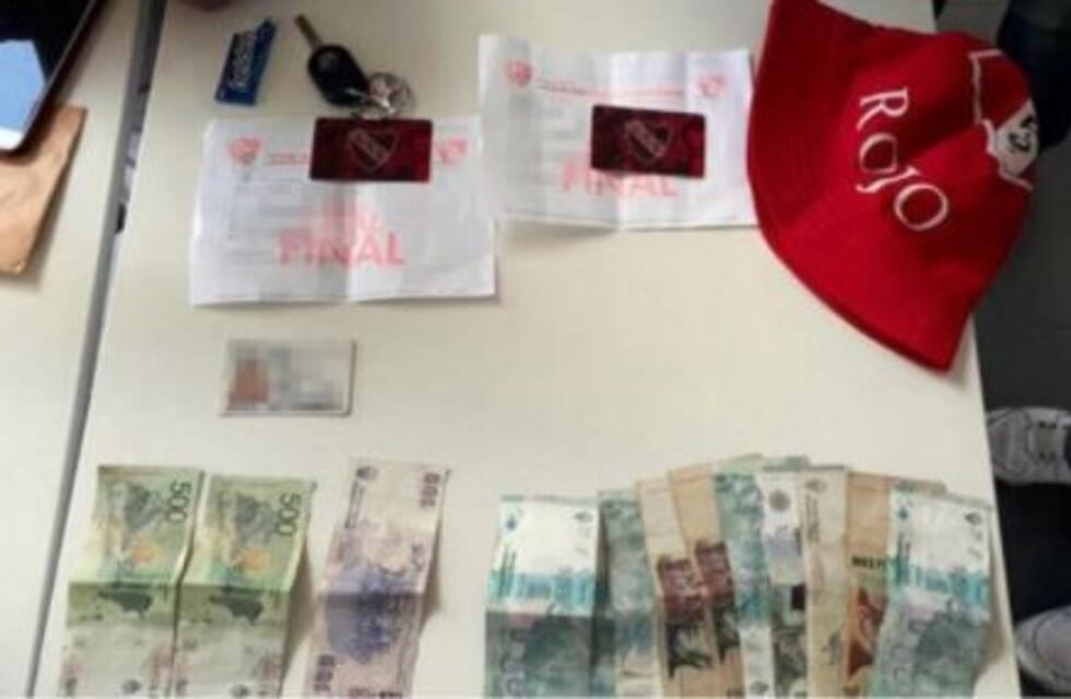 Detienen a cuatro revendedores de entradas para Independiente-Flamengo