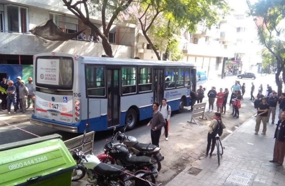 Piden testigos de la muerte de Constanza, la chica arrollada por un colectivo en el centro