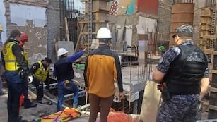 Desmoronamiento en un edificio en construcción de Nueva Córdoba. (Foto: Policía)