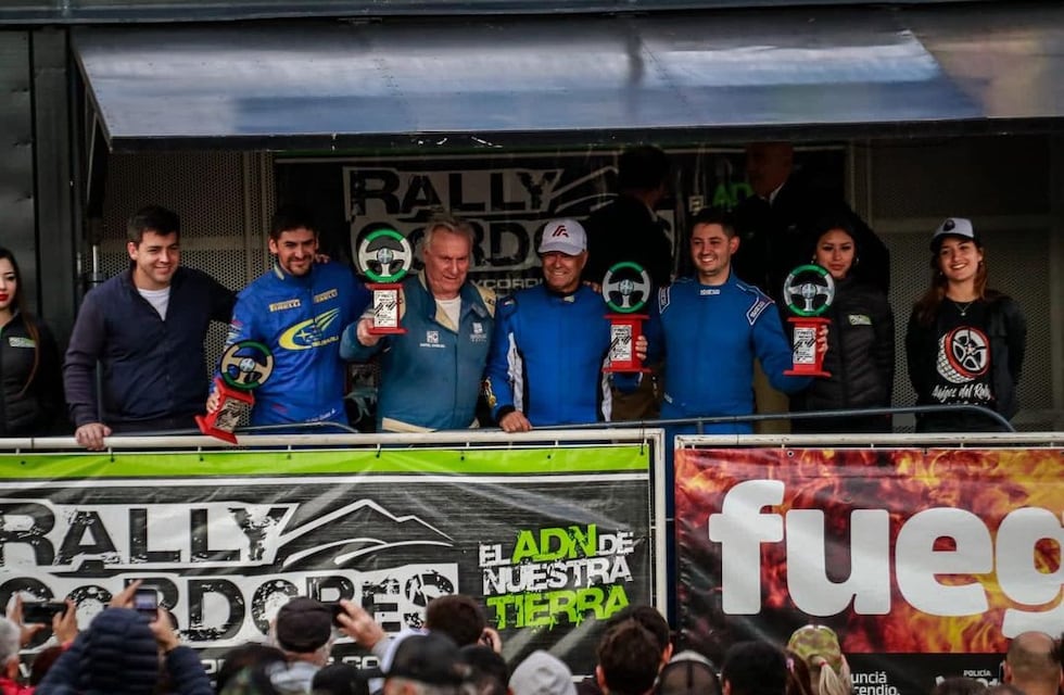 El navegante Pablo Casas de Arroyito hizo podio en el Rally de Laguna Larga