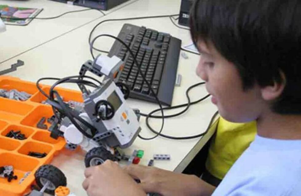 Taller gratuito de Programación y Robótica para niños y niñas
