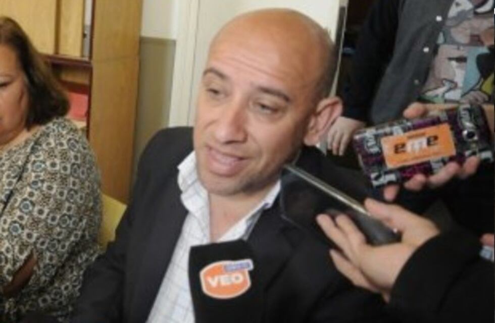 El Ministerio de Educación prometió sanciones por el caso de la niña que tomó pastillas cansada por el bullying