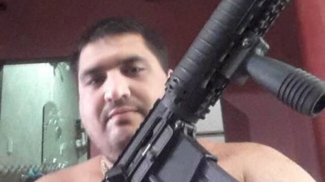 El cuerpo de la primera víctima fue arrojado a la vera de la autopista Rosario-Buenos Aires\u002E (Facebook)