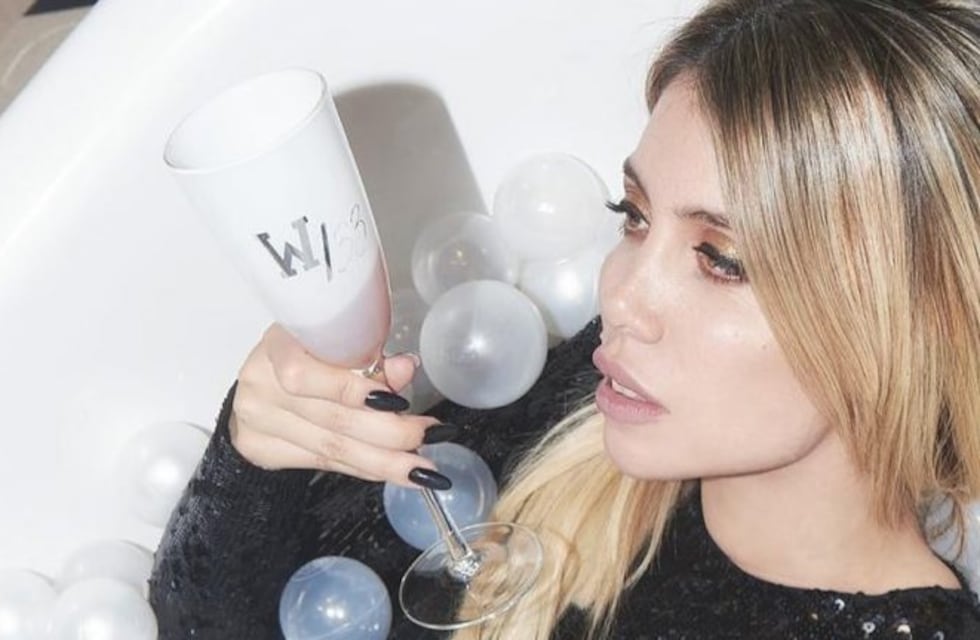 Wanda Nara explotó Instagram con fotos íntimas y en ropa interior