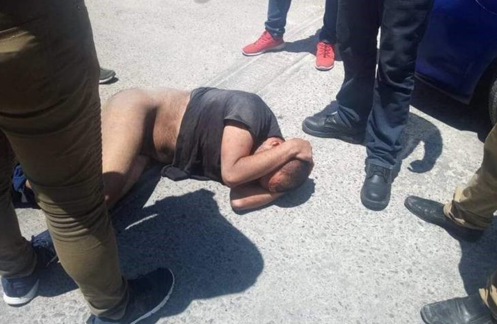 Hartos de los robos vecinos lincharon a un ladrón