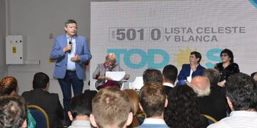 Peppo, junto al resto de los precandidatos nacionales, en la reunión de ayer\u002E (Prensa Partido Justicialista)