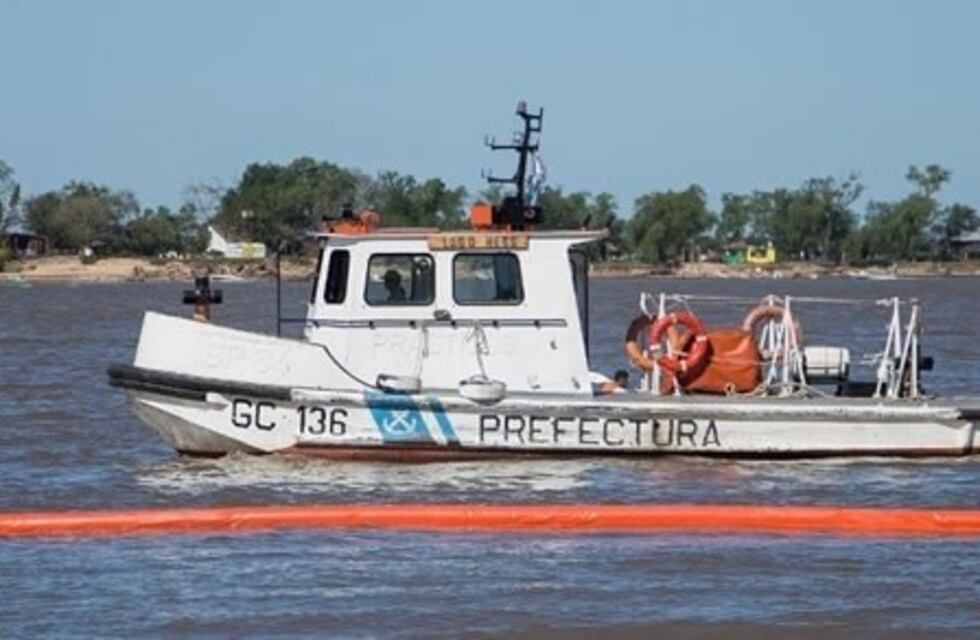 Hallaron el cadáver de un hombre con una herida de bala en el río Coronda