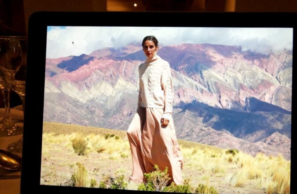 Juana Viale, una figura top en imponentes escenarios jujeños