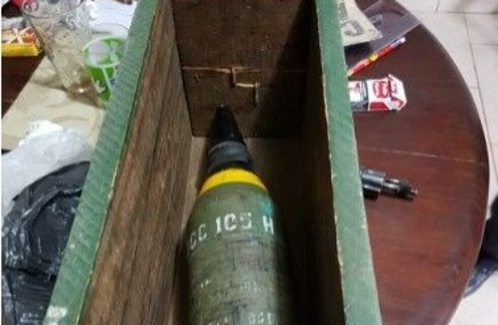 Lo detuvieron en un allanamiento por encontrarle una colección de objetos nazis