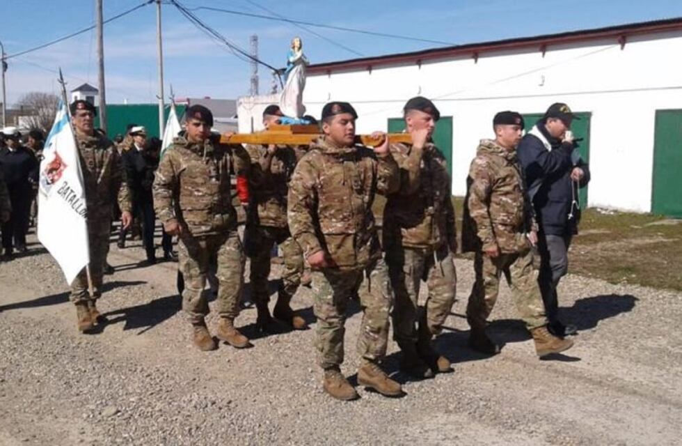 Primera Peregrinación desde la Parroquia Stella Maris hasta Baterías