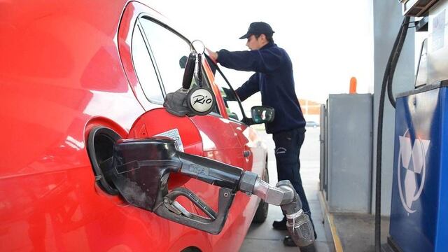 Las estaciones de servicio no piden el DNI a sus clientes.