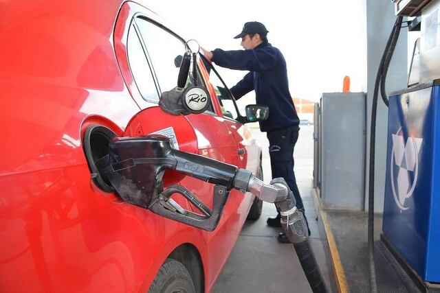 Las estaciones de servicio no piden el DNI a sus clientes.