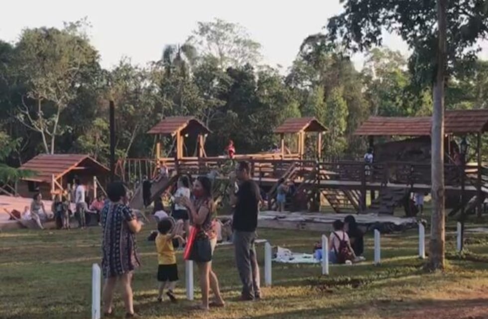 Emprendedores de Puerto Iguazú tuvieron una nueva feria