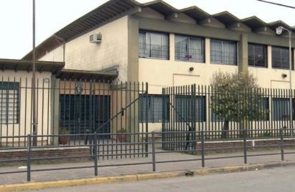 Le pegaron a un nene de 11 años en la escuela y murió a las horas