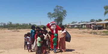 La Navidad llegó a las comunidades wichi de San Miguel y Santa Victoria Este 2 (Facebook Daniel Pereira)