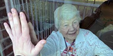 Presentan protocolo para visitar a los ancianos en Eldorado