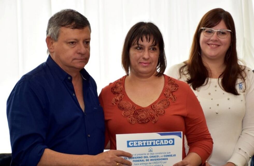 Nueva entrega de créditos a emprendedores afectados por la emergencia