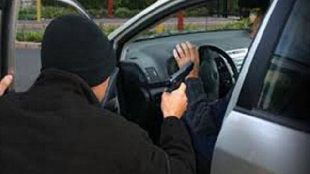 Continúa la inseguridad en Pérez: le dispararon para robarle el auto. Imagen ilustrativa.