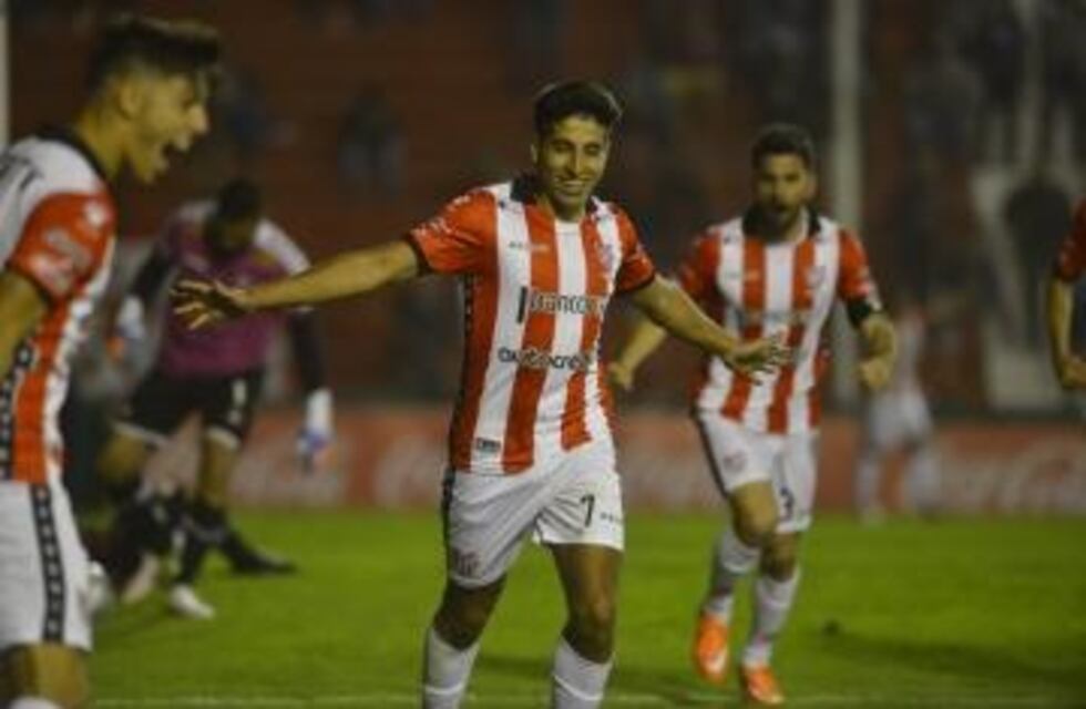 Del goleador Bajamich: "Fue un gol de nueve"