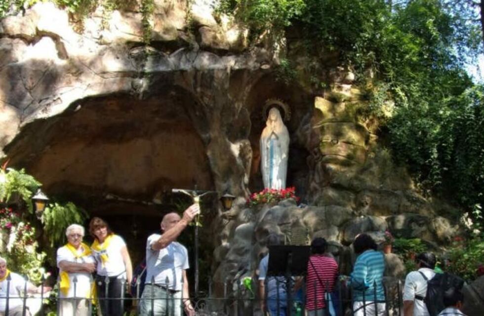 Virgen de Lourdes: una multitud en la peregrinación