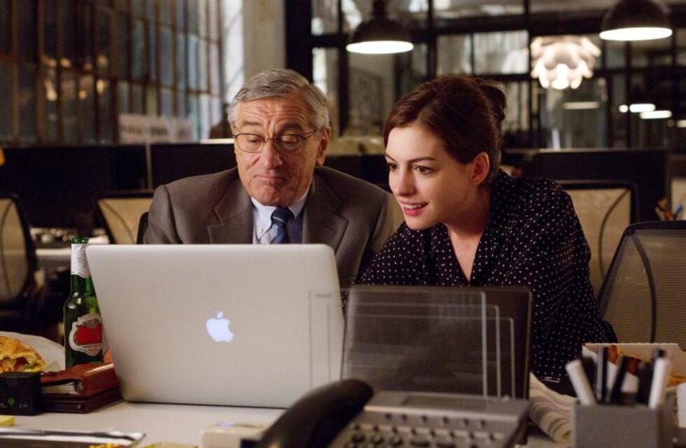 ¿Sin lugar para los (casi) viejos?: en el mundo laboral reina el furor por lo joven