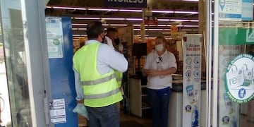 Brigada Sanitaria recorre los negocios para asegurar el cumplimiento de protocolos