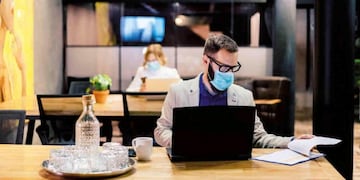 El video de una pelea en un restaurante de EEUU por el distanciamiento social