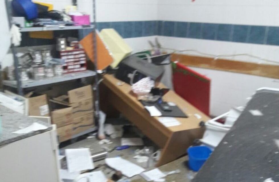 Explotó un tubo de oxígeno en la guardia de un hospital y dejó un caos: mirá las fotos