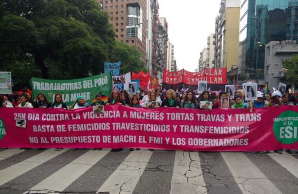 Mujeres Unidad marcha contra la violencia de género