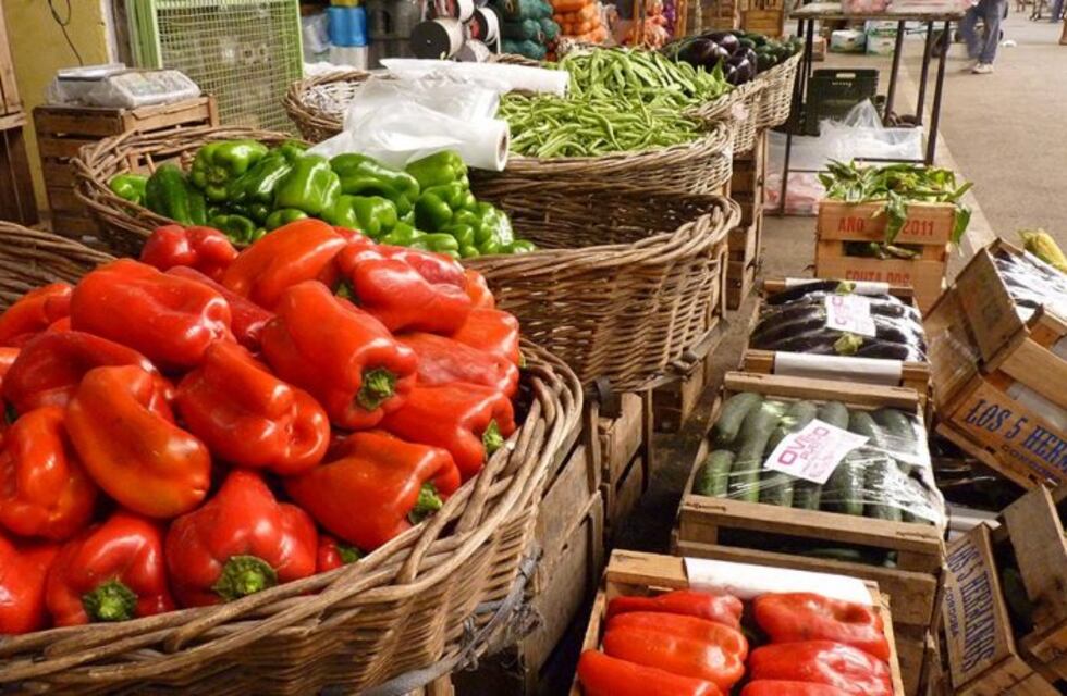 Por la suba del dólar, el precio del cajón de algunas verduras está por las nubes