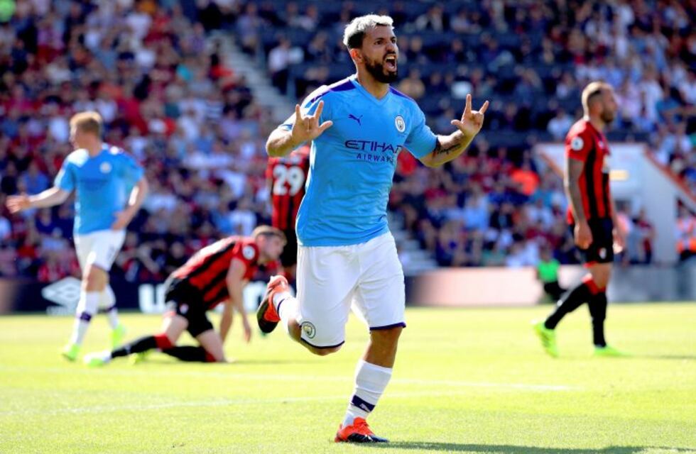 El "Kun" Agüero, con un doblete, llegó a 400 goles en la victoria de Manchester City sobre Bournemouth