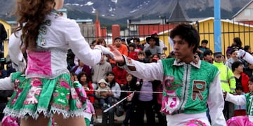 Los días 3 y 4 de marzo, la Avenida Maipú se llenará de vida y color, desplegando lo mejor de nuestra cultura.