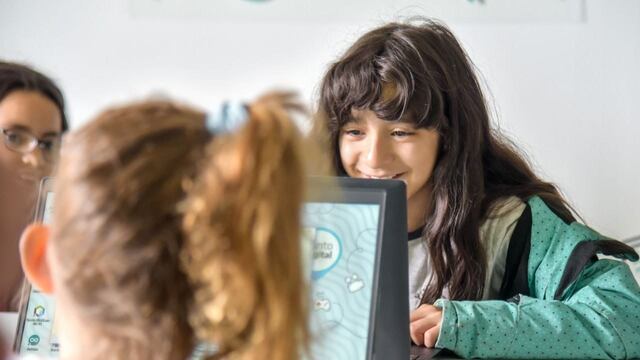 Más de mil familias se benefician con el nuevo Punto Digital en Ushuaia