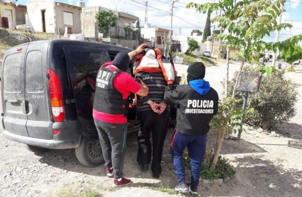 Tiene  70 años y le mandaba mensajes sexuales a una nena de 8