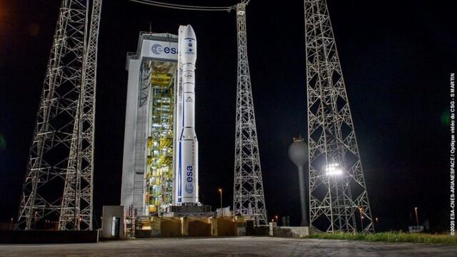 Cohete Vega con el satélite \