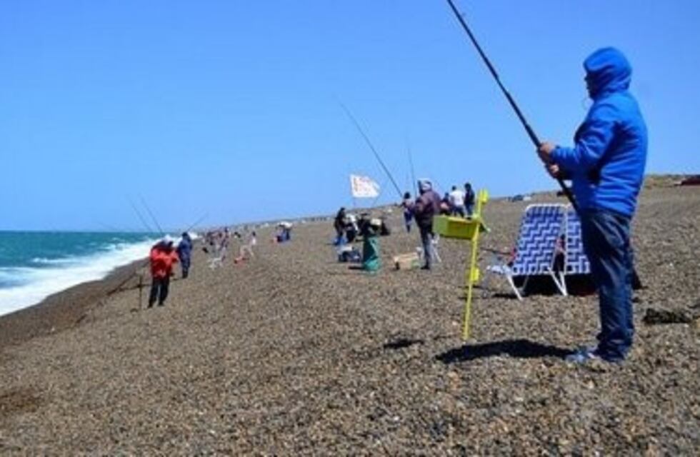 Permiten salir a pescar durante cuatro horas