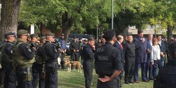 La ministra de Seguridad, Patricia Bullrich dio detalles de los 40 allanamientos que posibilitaron desarticular la banda dedicada a las balaceras contra el Poder Judicial\u002E (Twitter)