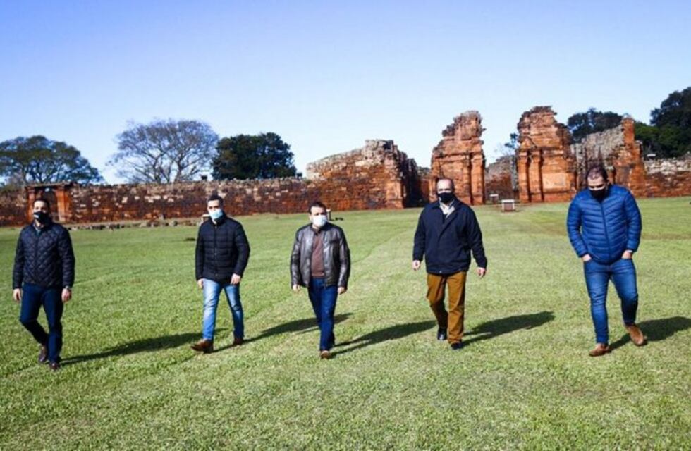 Oscar Herrera Ahuad supervisó la apertura de parques provinciales para vecinos