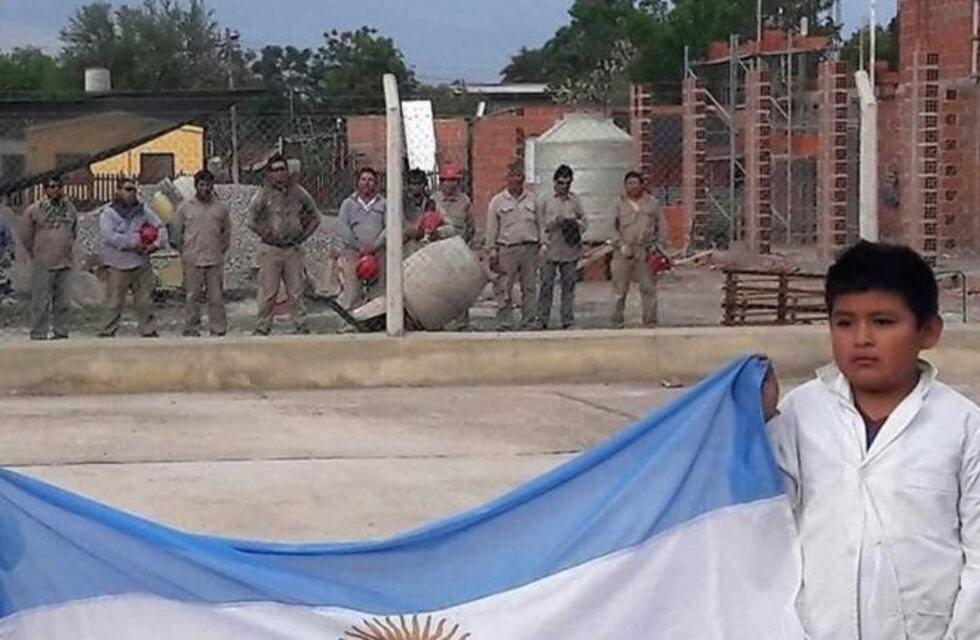 El gesto de un grupo de albañiles que emocionó a todos